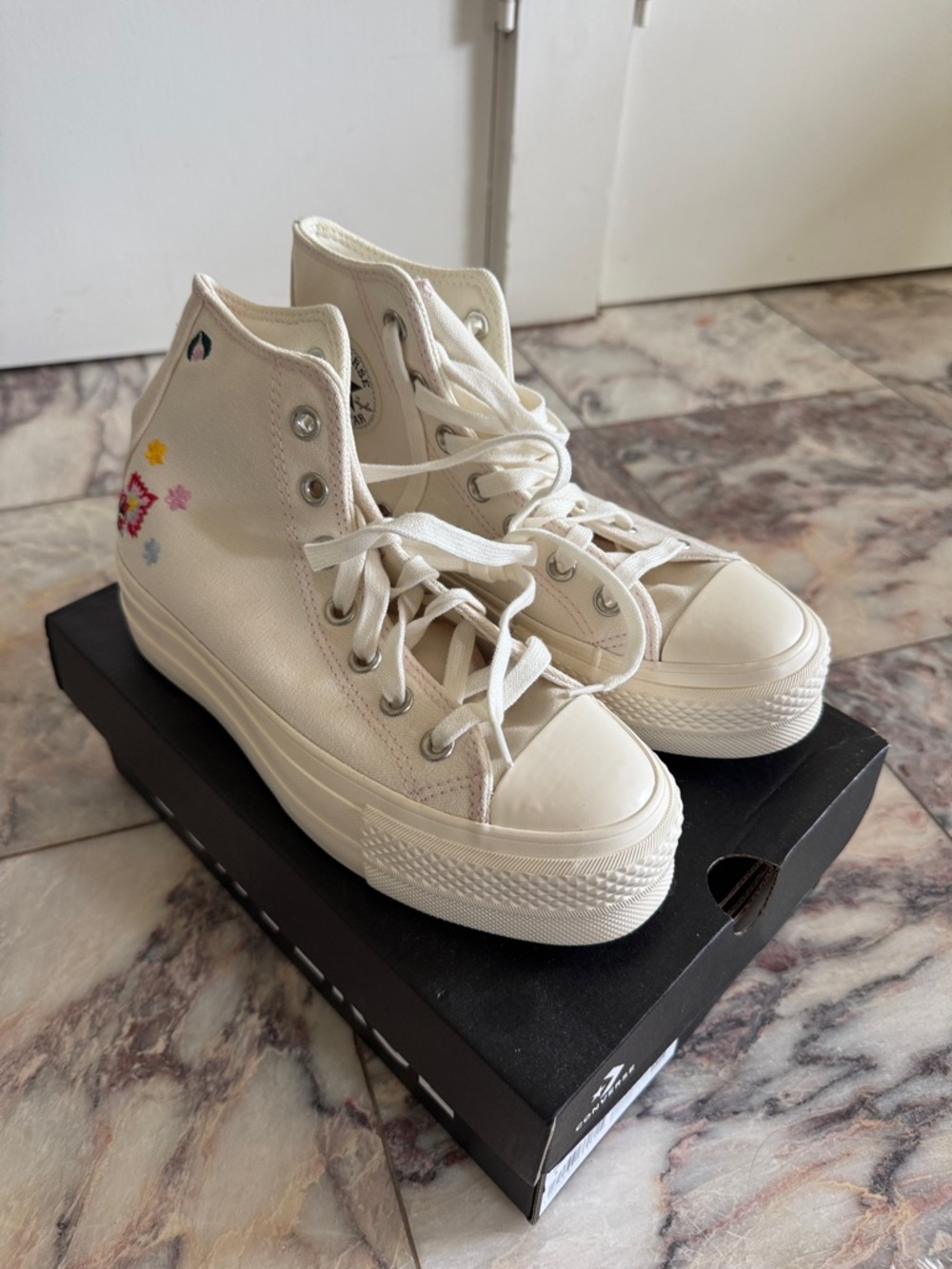 Converse High Top Sneakers in Off-White with Multicolor Embroidered Flowers